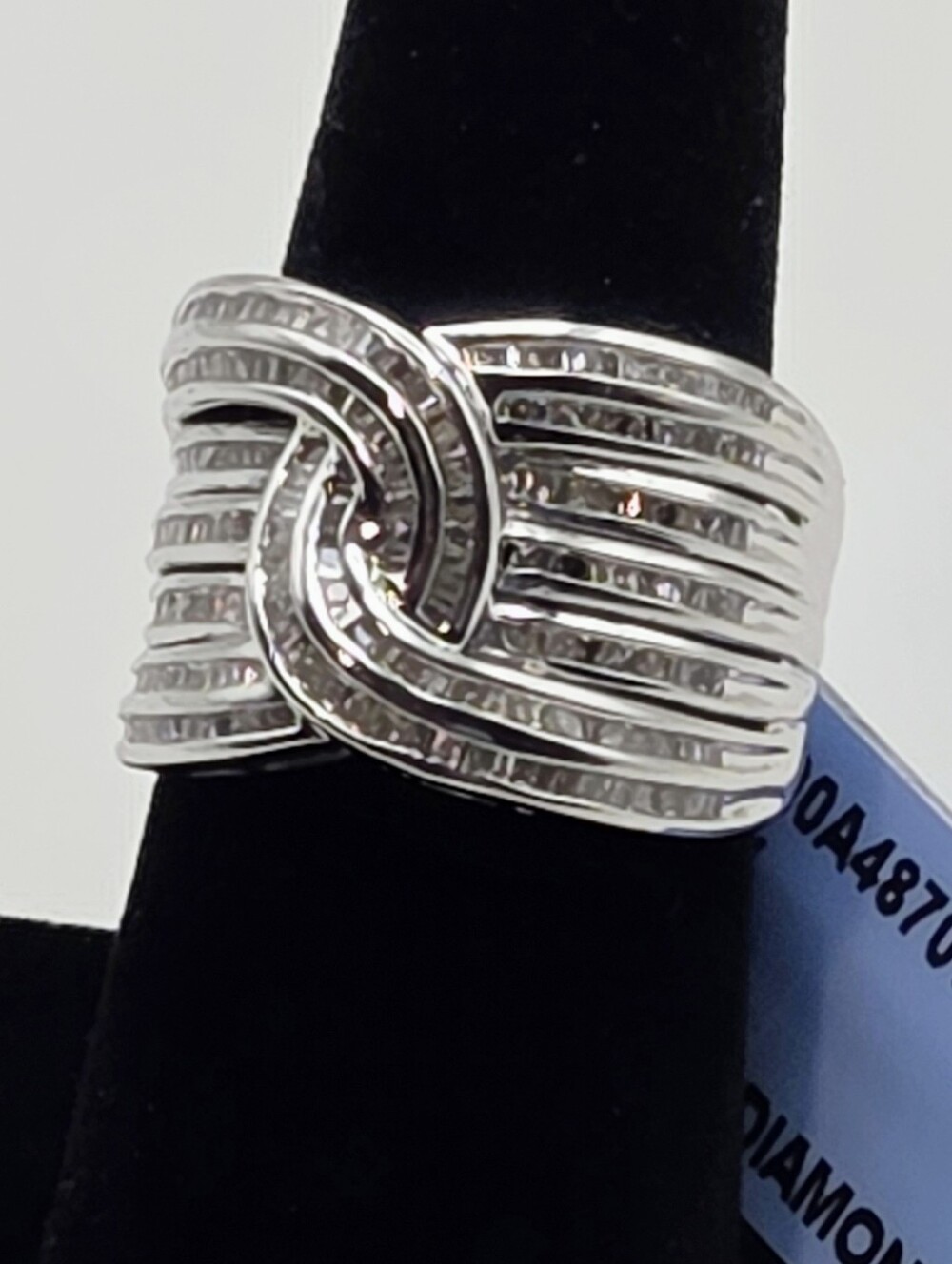 1 CTW NATURAL DIAMOND and 925 SILVER. SZ 7